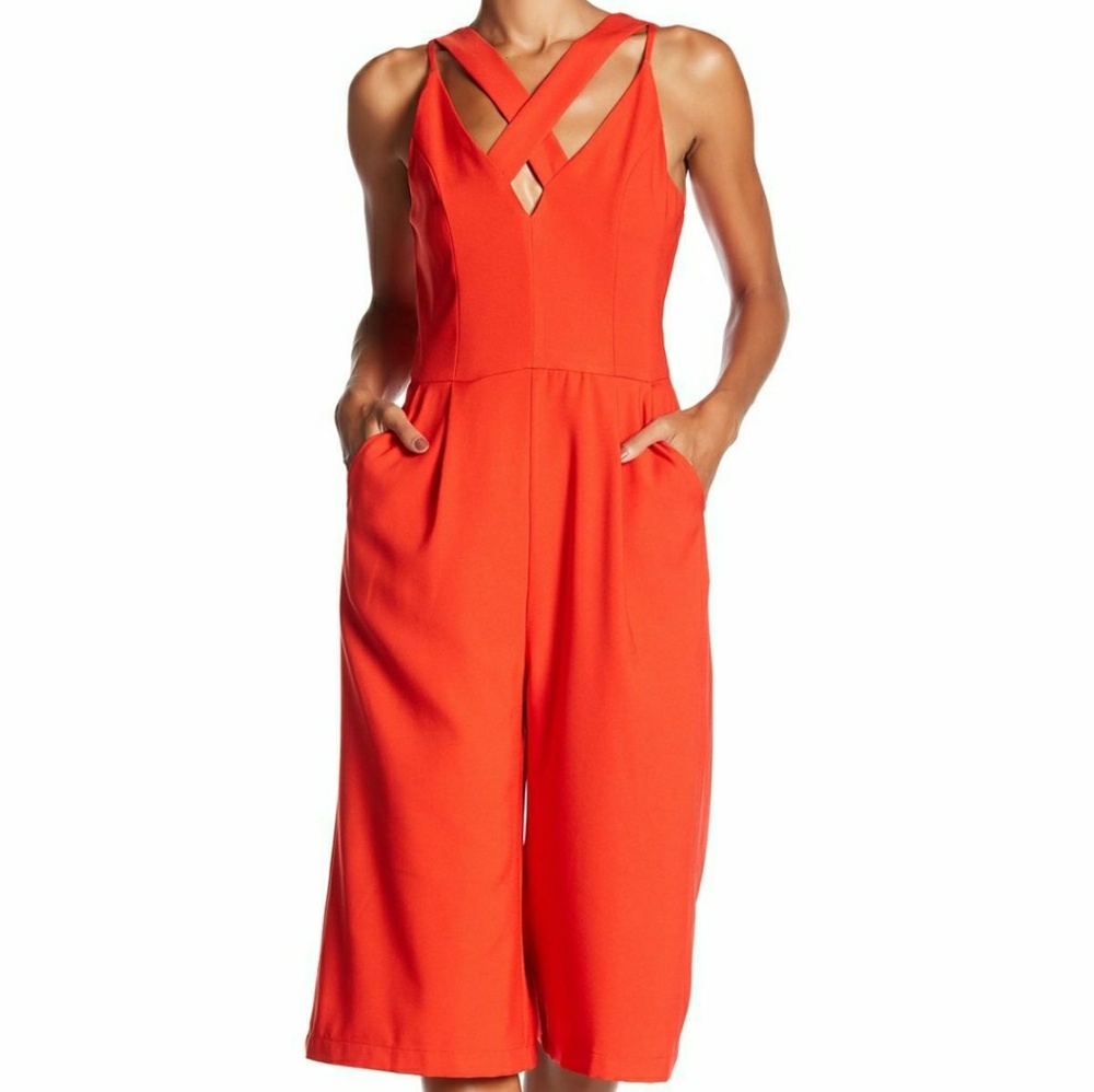 Adelyn Rae red Jumper cullote xs.